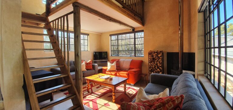 Fourfield Cottage Lounge 768x364