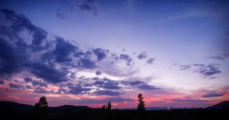 Fourfields sunset 768x402