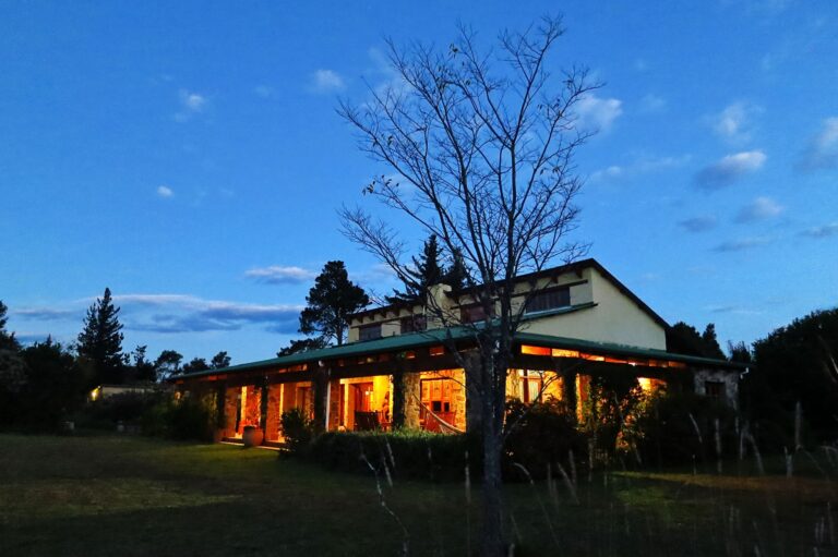 1. House exterior 768x511
